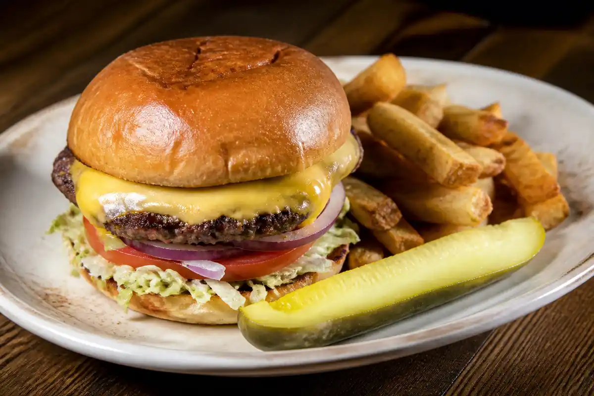 Cheeseburger with steak fries
